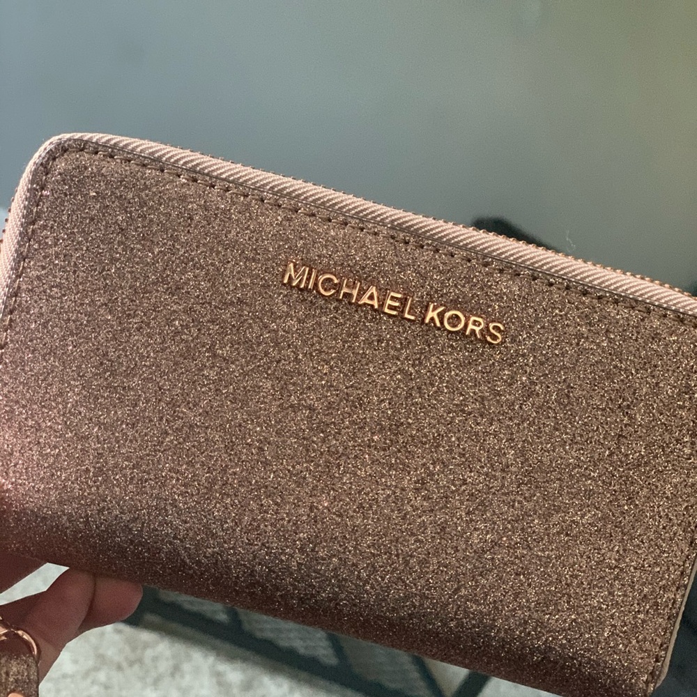 Rose Gold Michael Kors Wallet